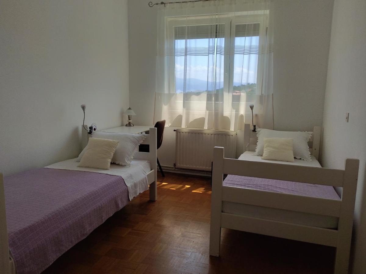 Apartman Borna Vrbnik Kültér fotó