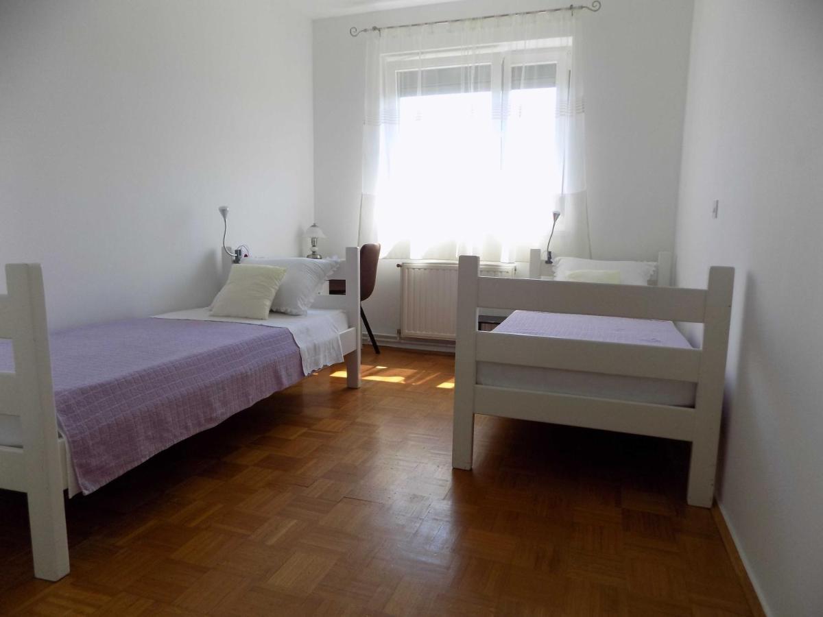 Apartman Borna Vrbnik Kültér fotó