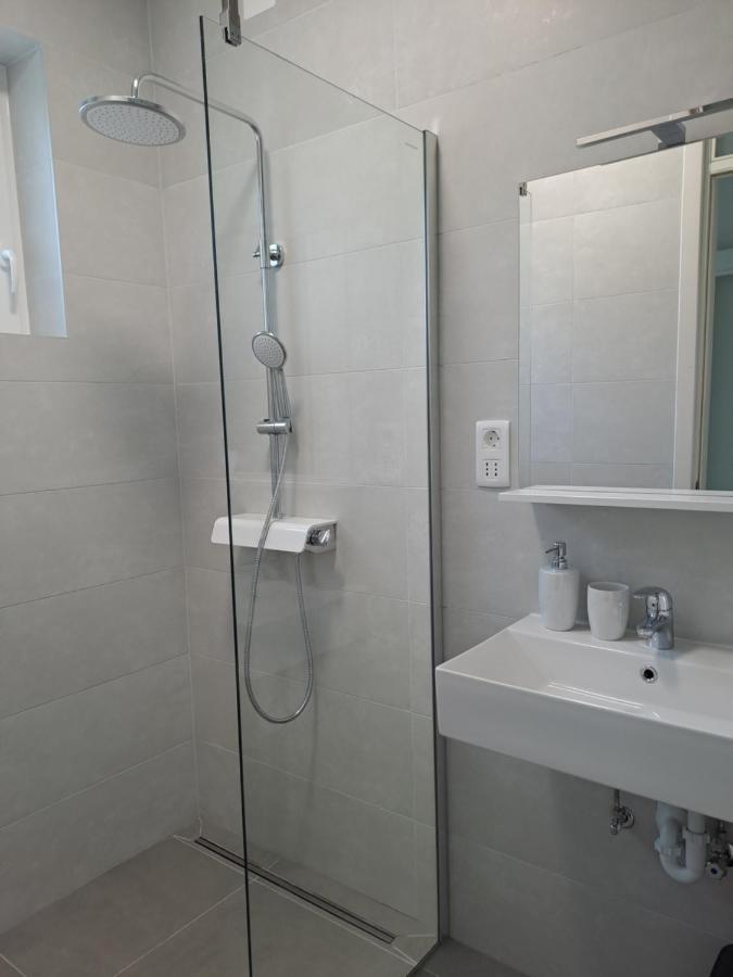 Apartman Borna Vrbnik Kültér fotó